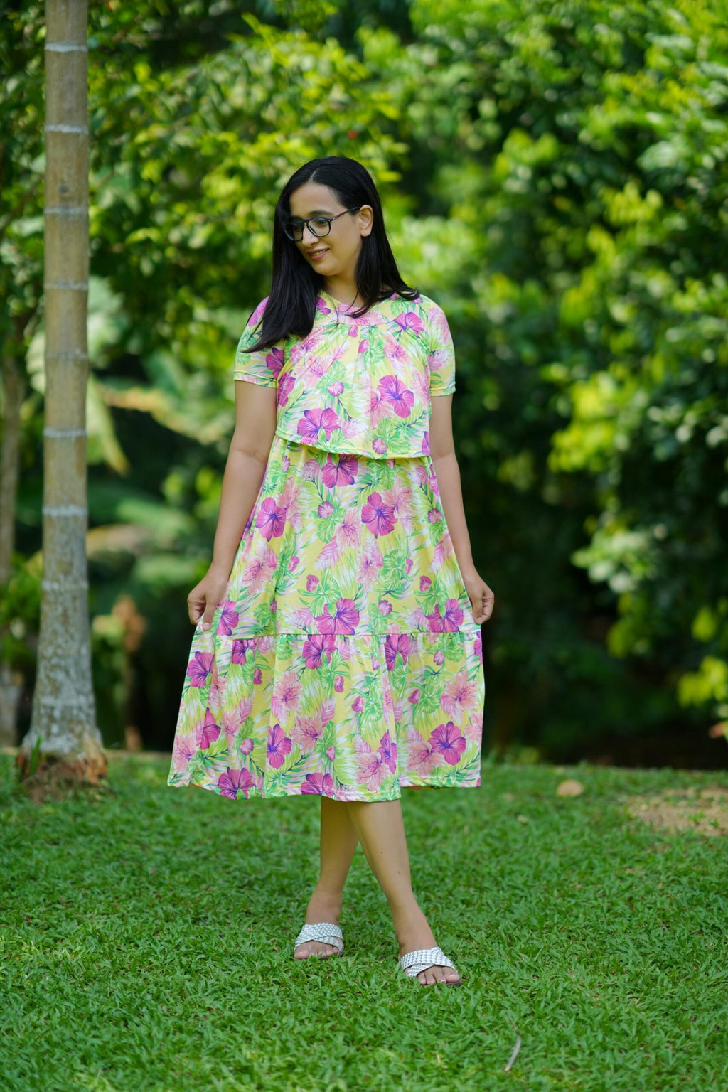 Floral Print Comfy Maternity Dress with Tiered Skirt