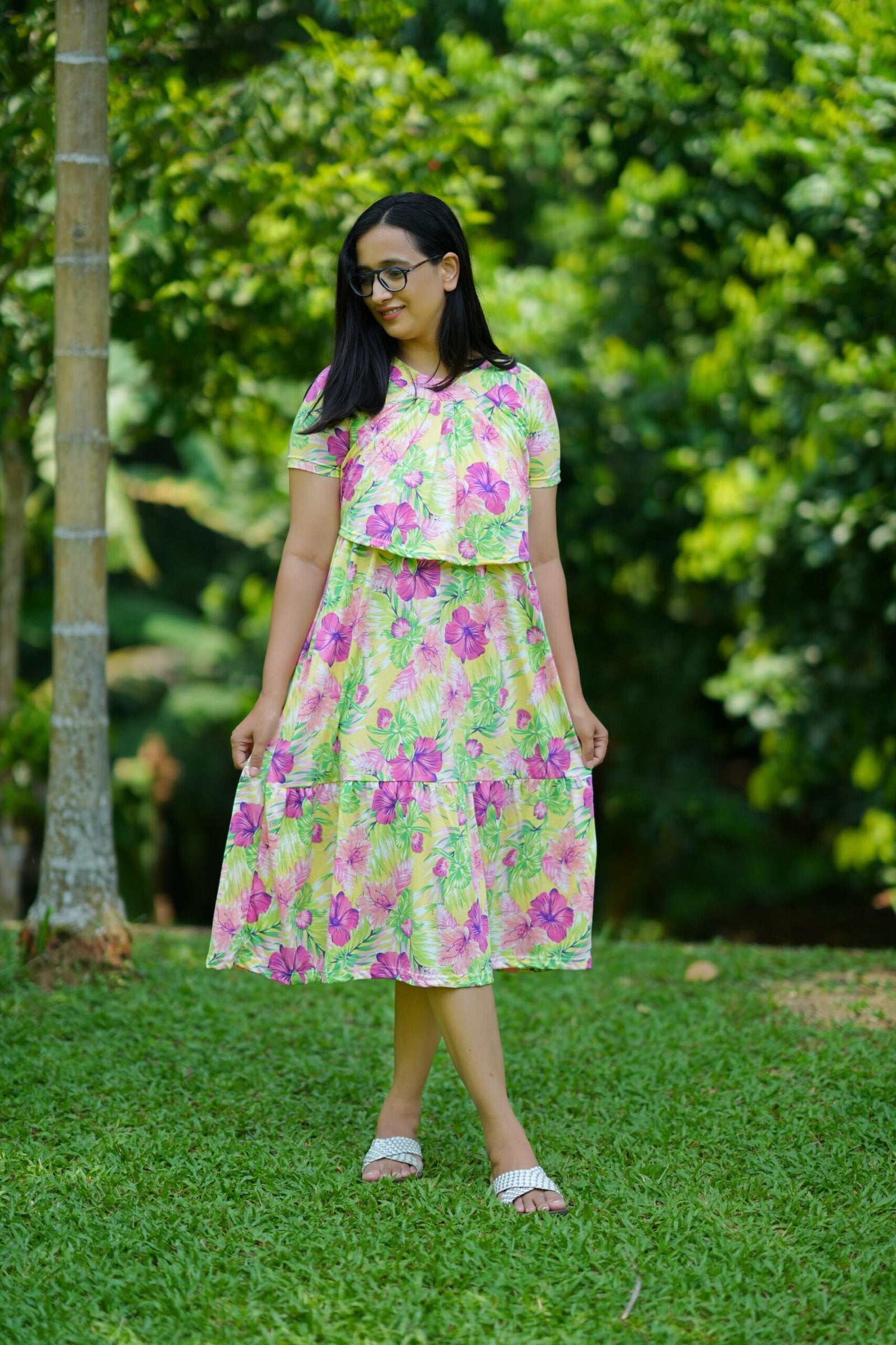 Floral Print Comfy Maternity Dress with Tiered Skirt