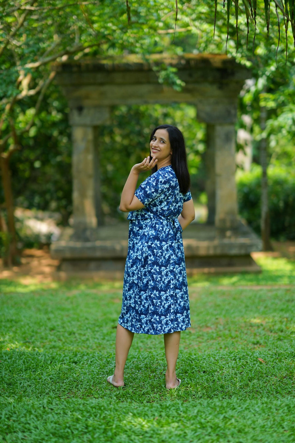 Serene Bloom Maternity & Nursing Dress – Deep Indigo Floral