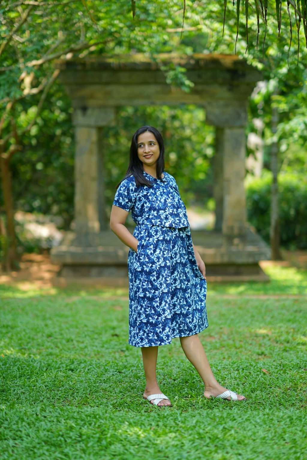 Serene Bloom Maternity & Nursing Dress – Deep Indigo Floral