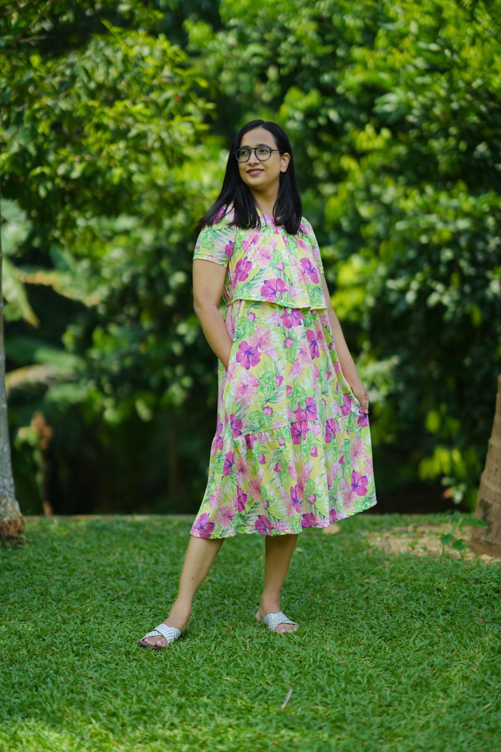 Floral Print Comfy Maternity Dress with Tiered Skirt