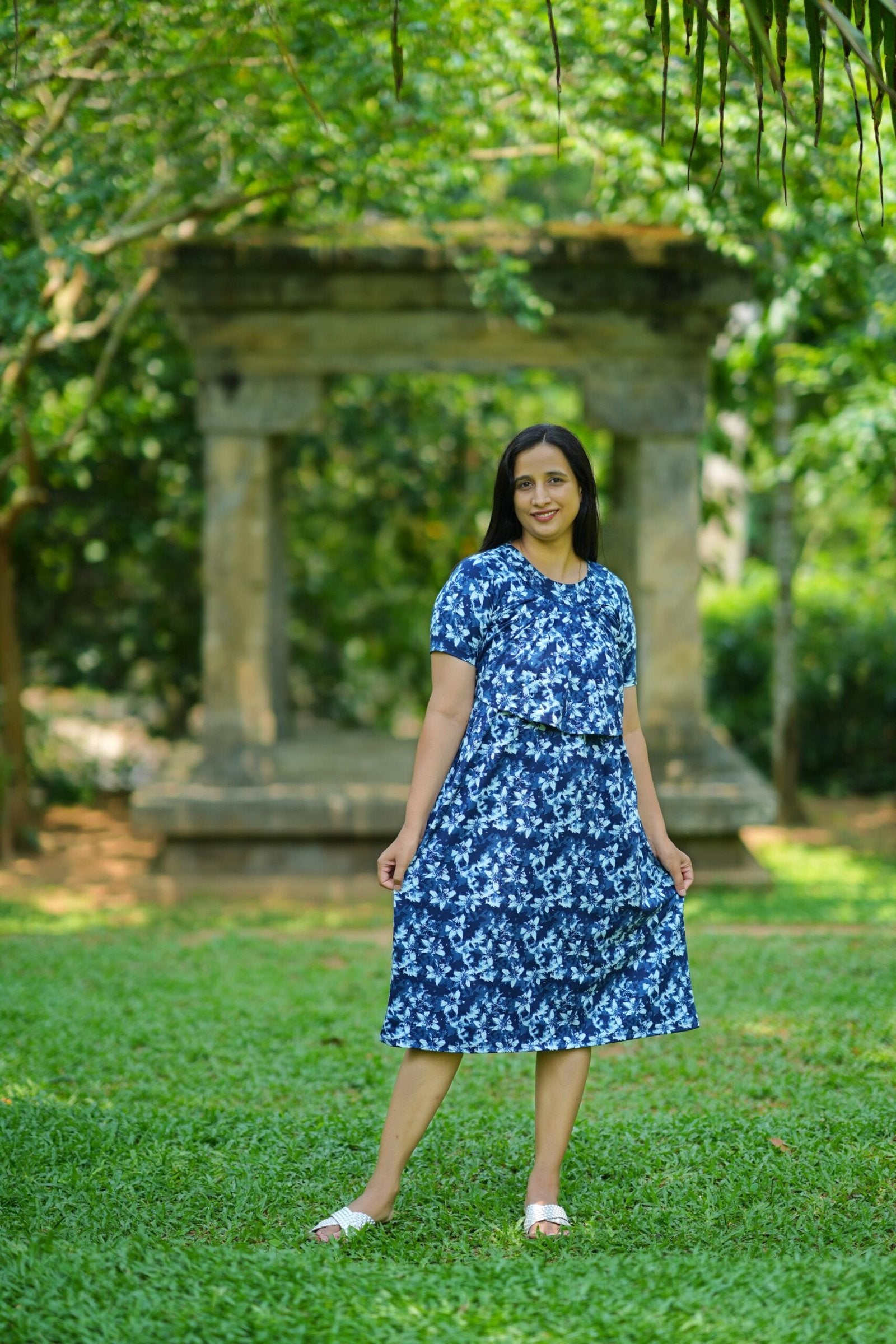 Serene Bloom Maternity & Nursing Dress – Deep Indigo Floral